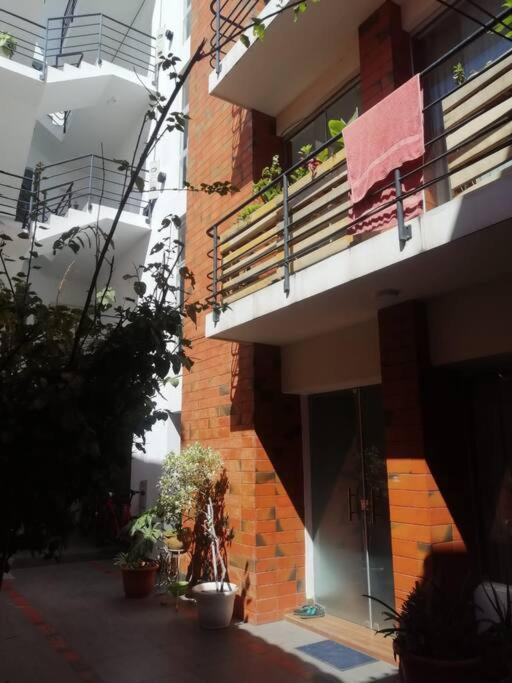 Departamento Grande A 2 Cuadras Plaza Principal A Lado De Viva Daire Tarija Dış mekan fotoğraf